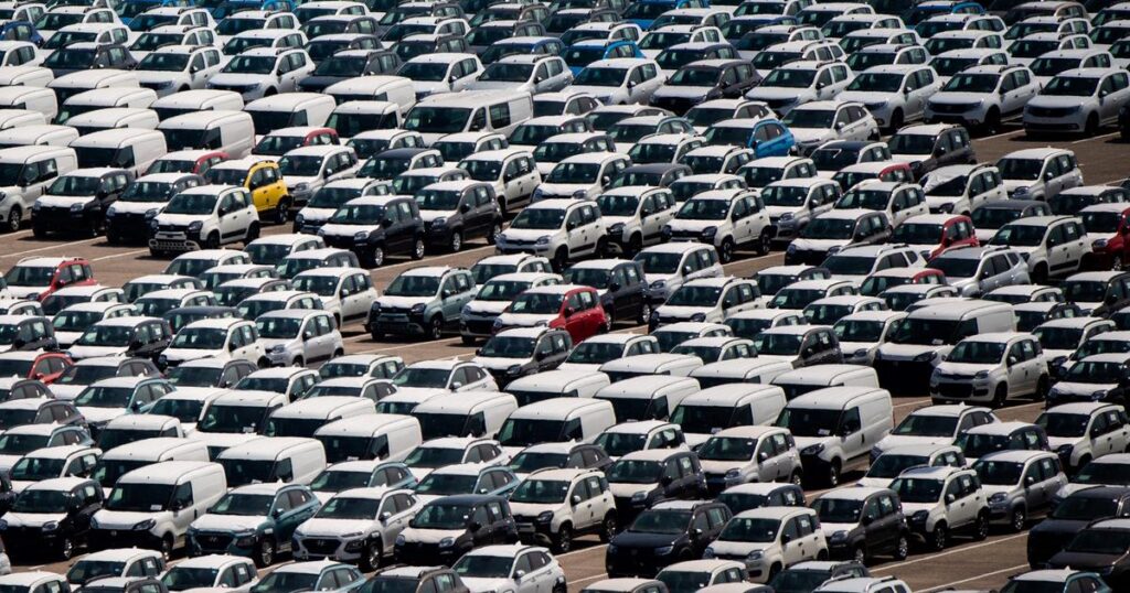 FRANCE-TRANSPORT-SEA-HARBOUR-INDUSTRY-AUTOMOBILE