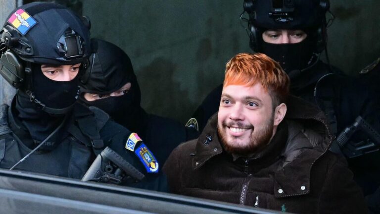 ROMANIA-FRANCE-POLICE-ARREST-COURT