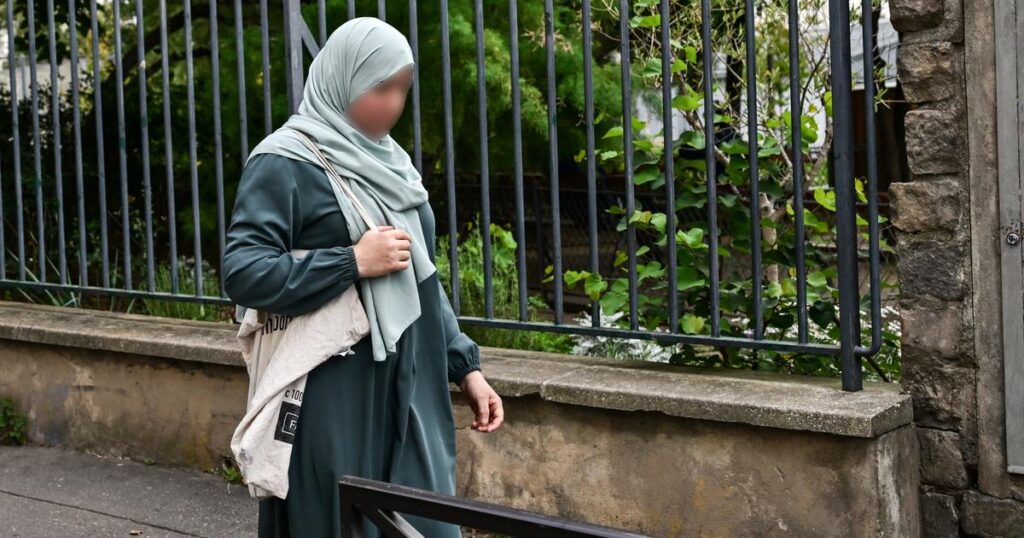 FRANCE-EDUCATION-RELIGION-POLITICS