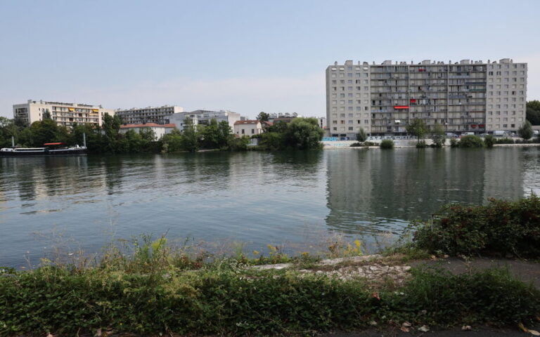 CADAVRES SEINE CHOISY LE ROI