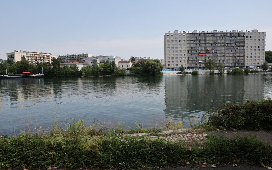 CADAVRES SEINE CHOISY LE ROI