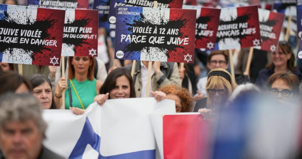 FRANCE-POLITICS-CRIME-ASSAULT-RELIGION-DEMO