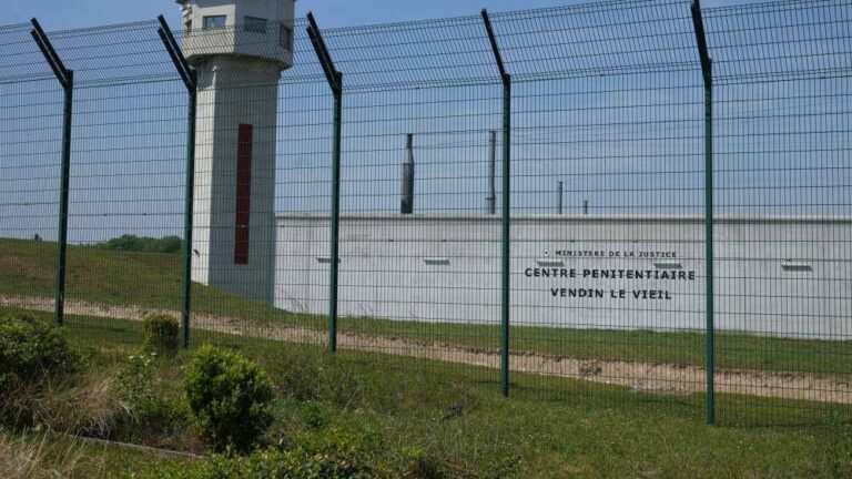 FRANCE-POLITICS-POLICE-CRIME-DRUGS-PRISON